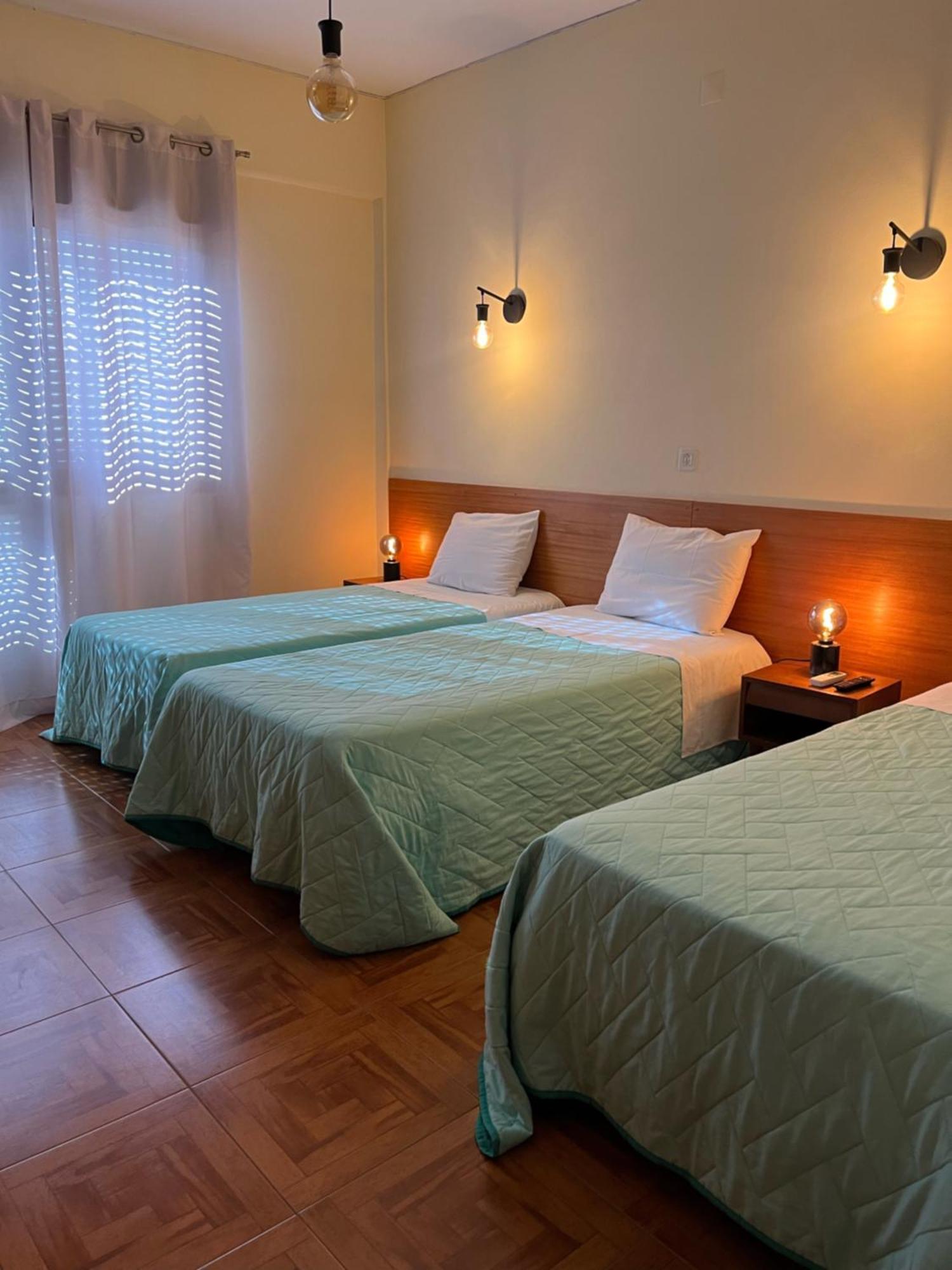 Romeu Bed & Breakfast Quarteira Exterior photo