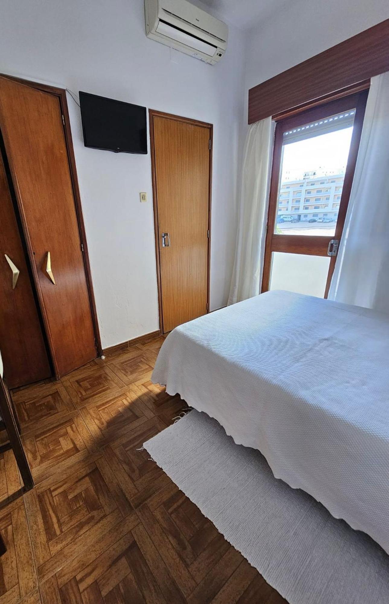Romeu Bed & Breakfast Quarteira Exterior photo