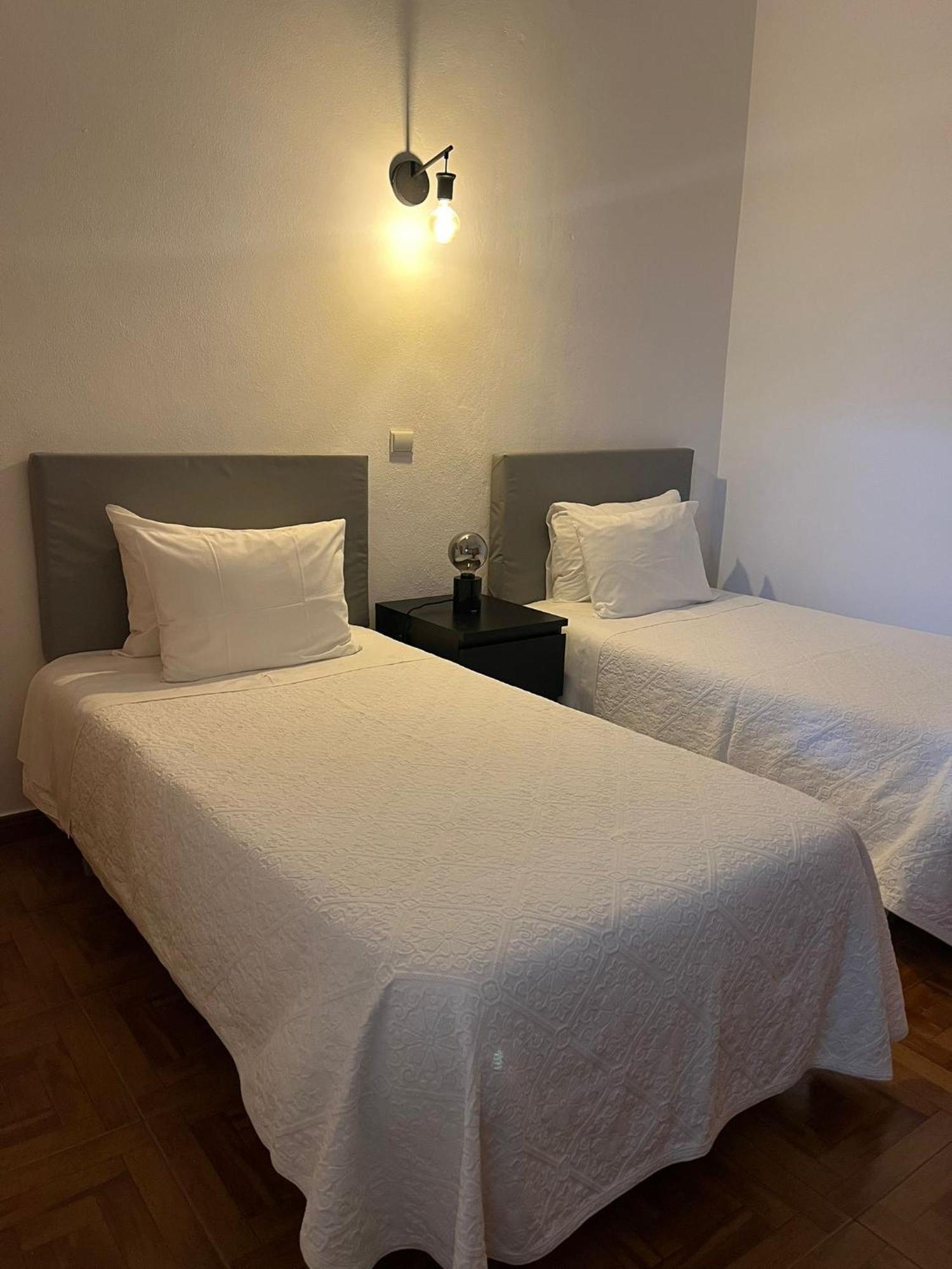 Romeu Bed & Breakfast Quarteira Exterior photo